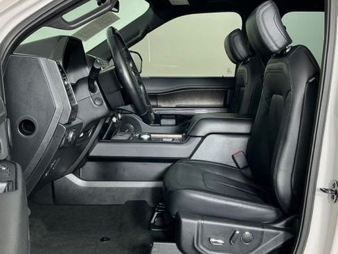 Used 2019 Ford Expedition Limited w/ Equipment Group 302A RWD image 10
