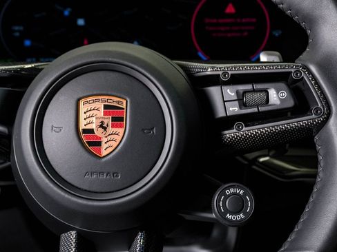 Certified 2025 Porsche Cayenne GTS AWD/4WD image 19