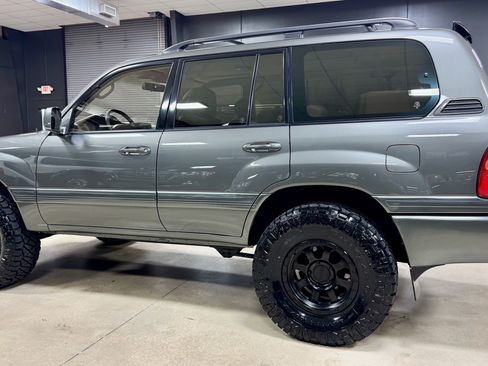 Used 1999 Toyota Land Cruiser AWD/4WD image 13
