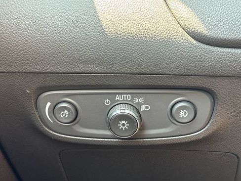 Used 2023 Buick Encore GX Select FWD image 29