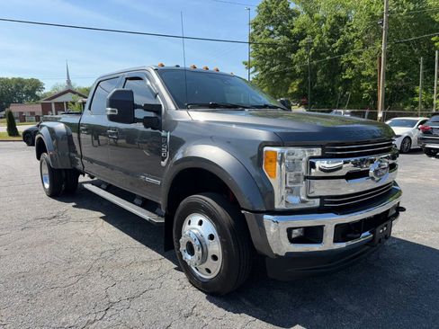 Used 2017 Ford F450 Lariat w/ Lariat Ultimate Package AWD/4WD image 3