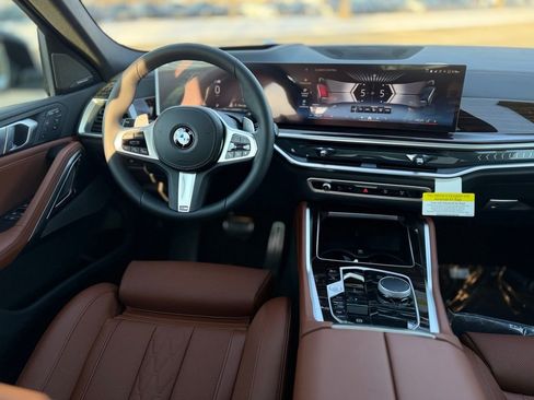 New 2026 BMW X6 xDrive40i image 10