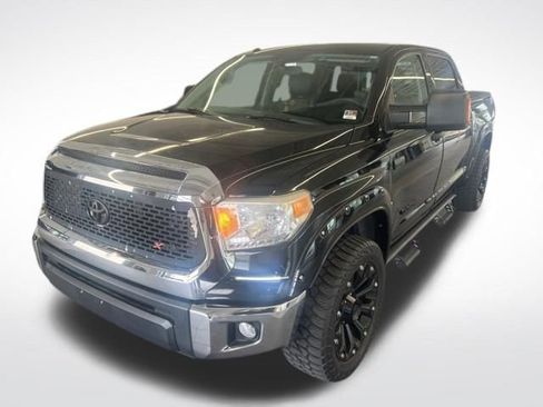 Used 2017 Toyota Tundra SR5 w/ SR5 Upgrade Package image 5