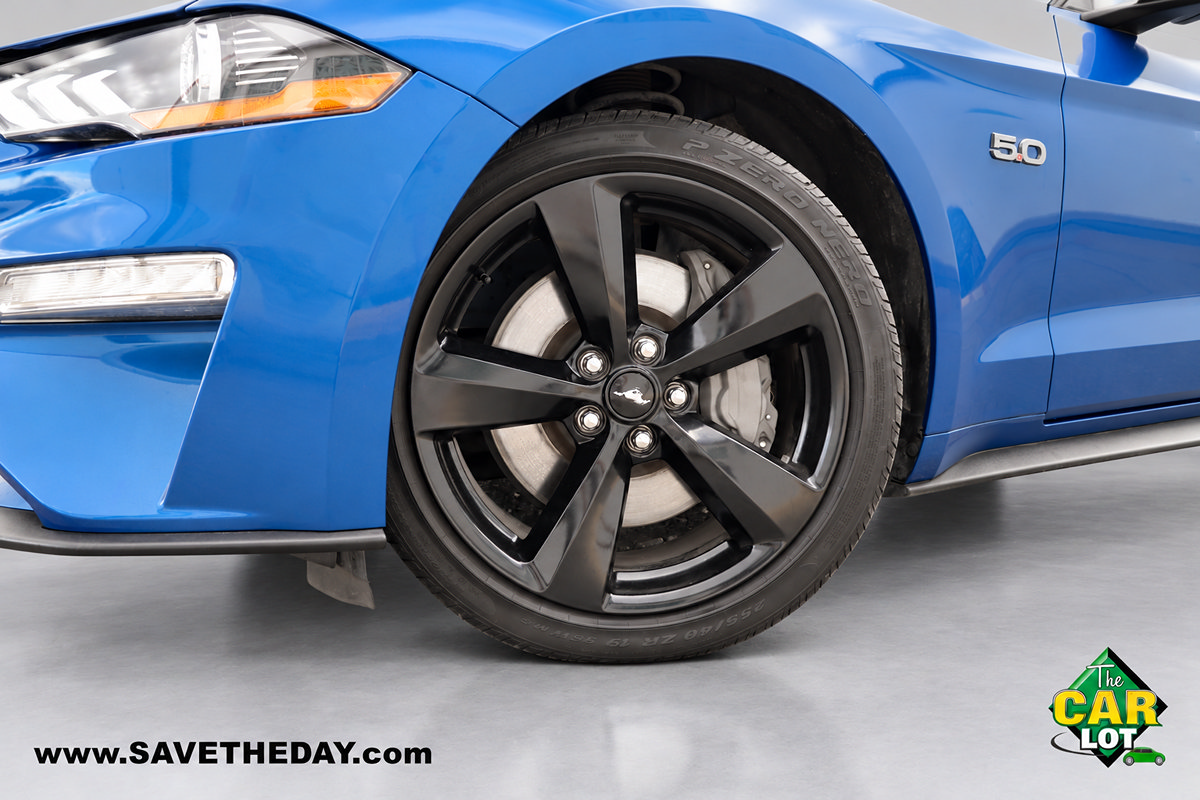 Used 2022 Ford Mustang GT Premium w/ Equipment Group 401A RWD image 4