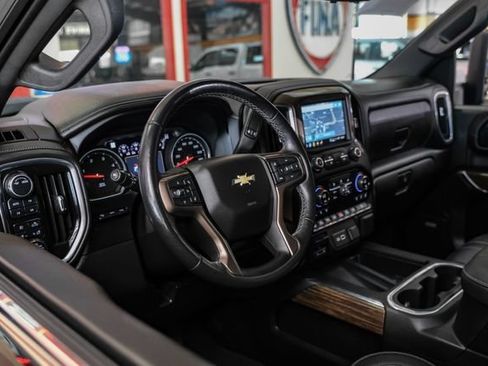 Used 2022 Chevrolet Silverado 3500 High Country w/ Technology Package AWD/4WD image 16