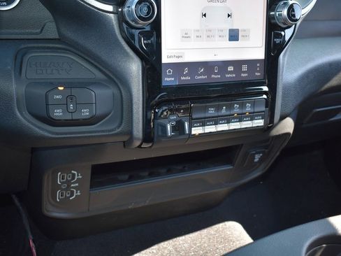 New 2026 RAM 2500 Tradesman AWD/4WD image 25