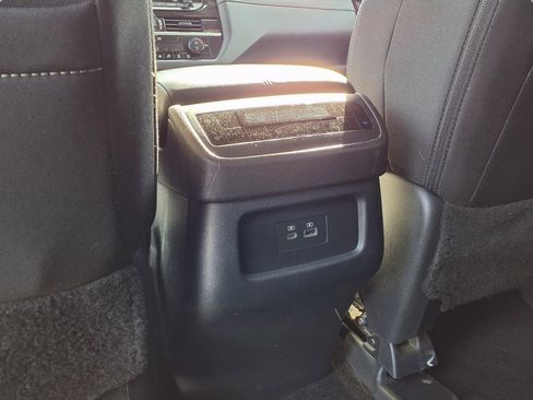 Used 2025 Nissan Pathfinder SV AWD/4WD image 24
