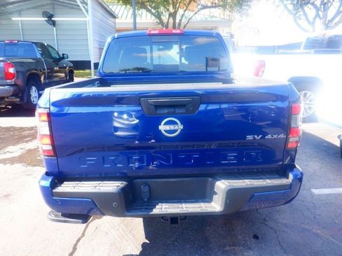 Used 2023 Nissan Frontier SV w/ SV Convenience Package image 6