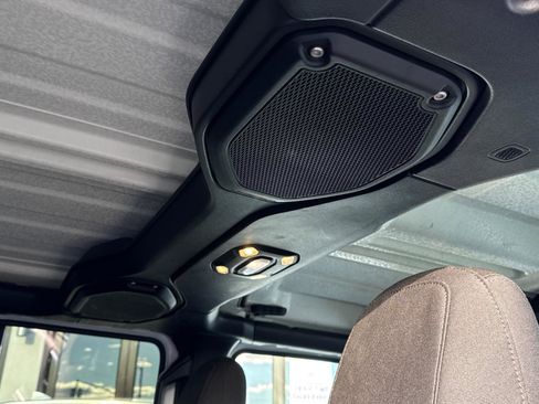 Used 2020 Jeep Gladiator Sport w/ Quick Order Package 24S image 27