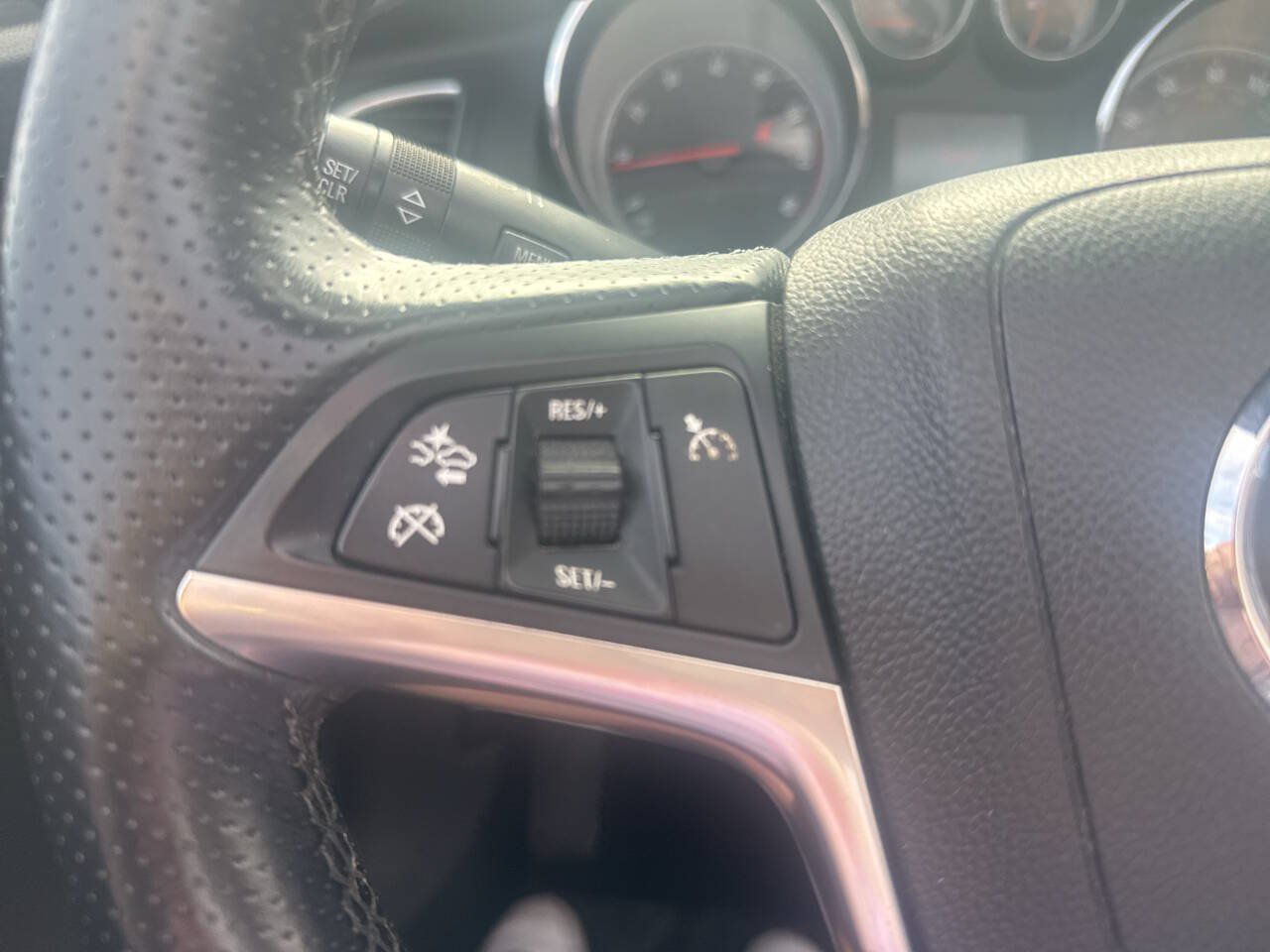 Used 2018 Buick Cascada Sport Touring w/ Dark Effects Package FWD image 35