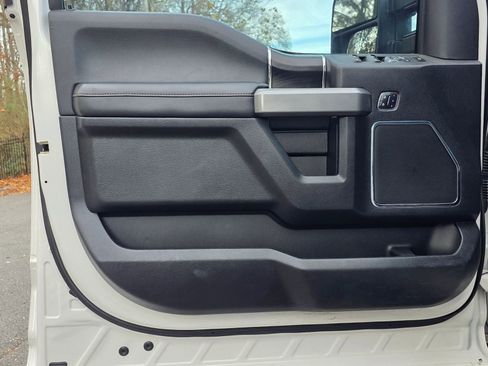 Used 2018 Ford F250 Platinum w/ Platinum Ultimate Package image 28