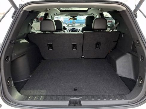 Used 2022 Chevrolet Equinox Premier image 31