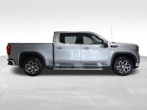 Used 2025 GMC Sierra 1500 SLT w/ SLT Premium Plus Package AWD/4WD image 5