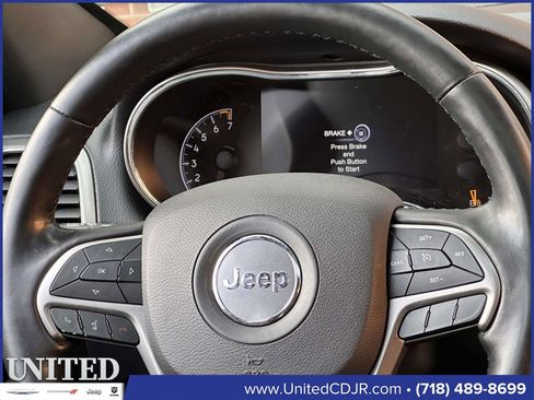 Used 2020 Jeep Grand Cherokee Altitude image 21