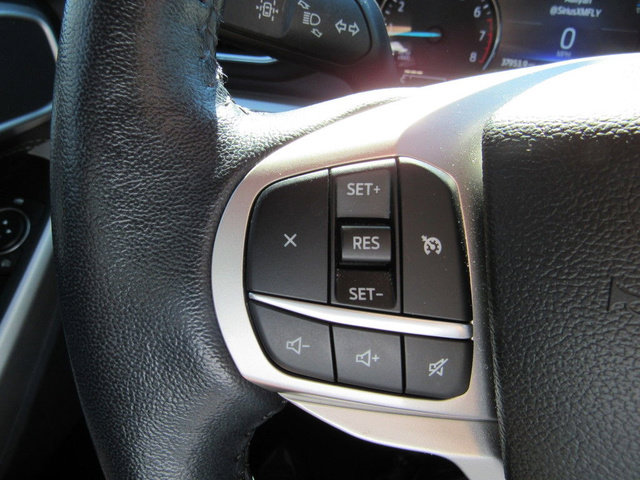 Used 2022 Ford Explorer XLT w/ Equipment Group 202A AWD/4WD image 31