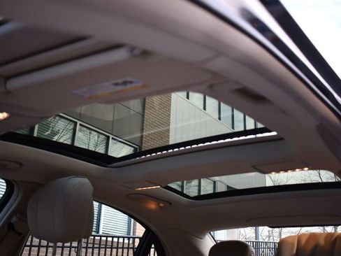 Used 2018 Mercedes-Benz S 560 4MATIC Sedan image 70