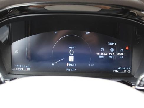 Used 2023 Lincoln Corsair Reserve w/ Equipment Group 201A FWD image 32