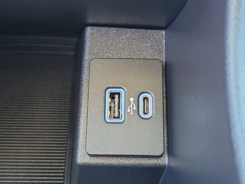 Used 2023 Ford Edge SEL AWD/4WD image 30