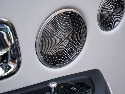 New 2025 Rolls-Royce Cullinan w/ Leather Finishing Pack image 30