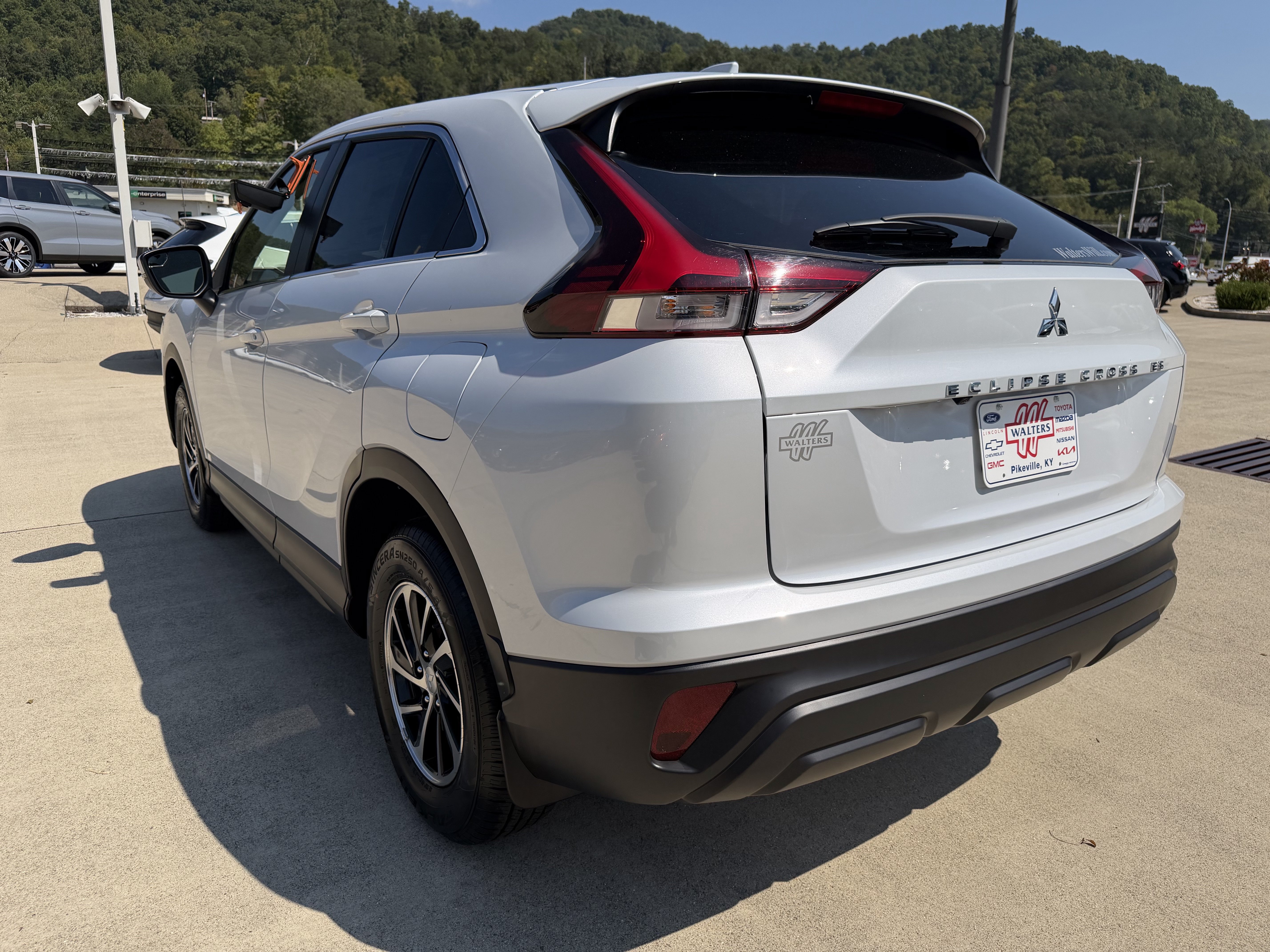 New 2026 Mitsubishi Eclipse Cross ES AWD/4WD image 5