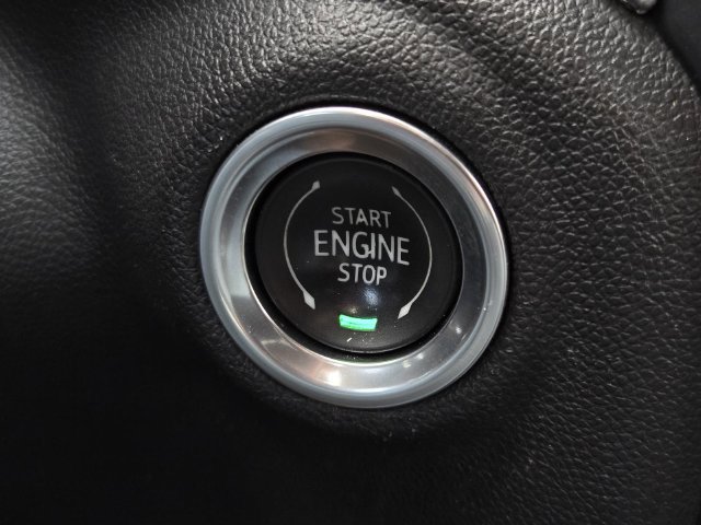 Used 2022 GMC Sierra 1500 SLT AWD/4WD image 31