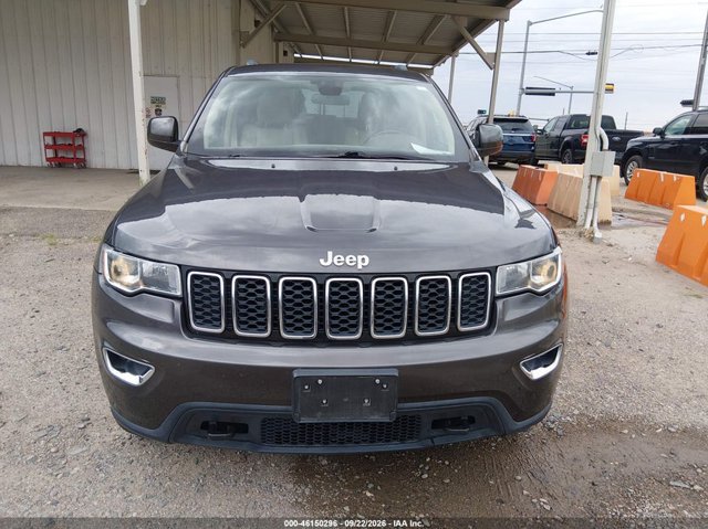 Used 2018 Jeep Grand Cherokee Laredo AWD/4WD image 10
