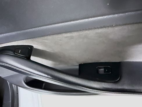 Used 2019 Tesla Model 3 Mid Range RWD image 30