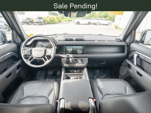 Certified 2024 Land Rover Defender 110 X-Dynamic SE AWD/4WD image 18