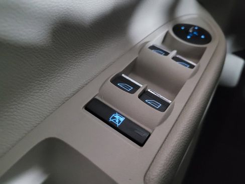 Used 2013 Ford C-MAX SEL image 27