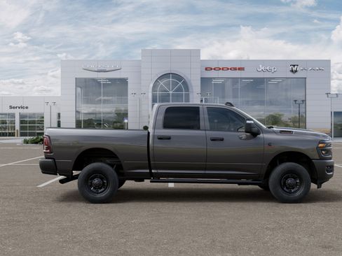 New 2026 RAM 2500 Tradesman AWD/4WD image 39
