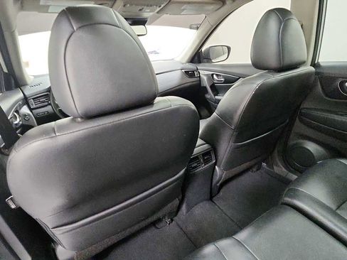 Used 2019 Nissan Rogue SL w/ Premium Package image 26