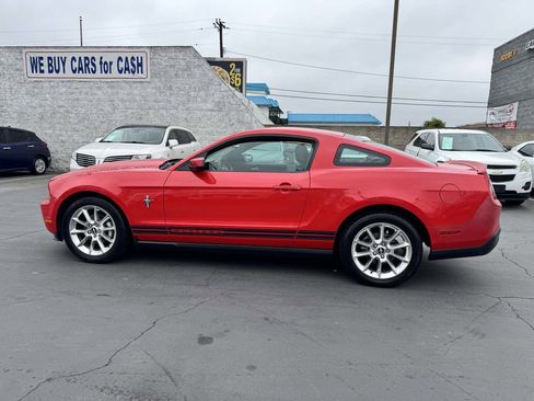 Used 2010 Ford Mustang Premium RWD image 14
