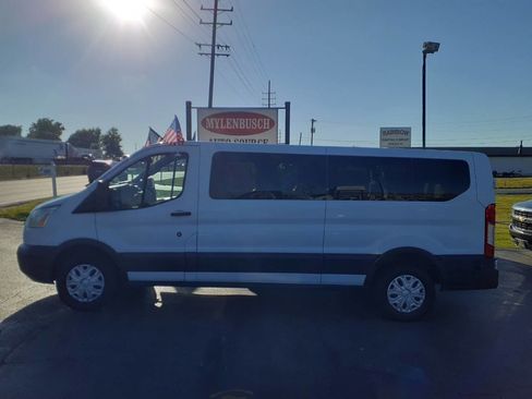 Used 2015 Ford Transit 350 XLT image 3