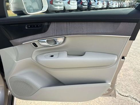 New 2026 Volvo XC90 B6 Ultra w/ Protection Package AWD/4WD image 16