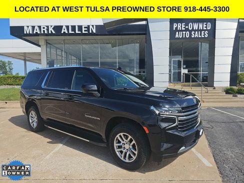 Used 2024 Chevrolet Suburban LT AWD/4WD image 1