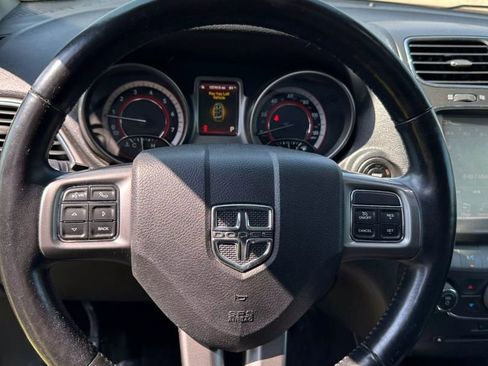 Used 2019 Dodge Journey Crossroad w/ Nav & Sun Group image 15