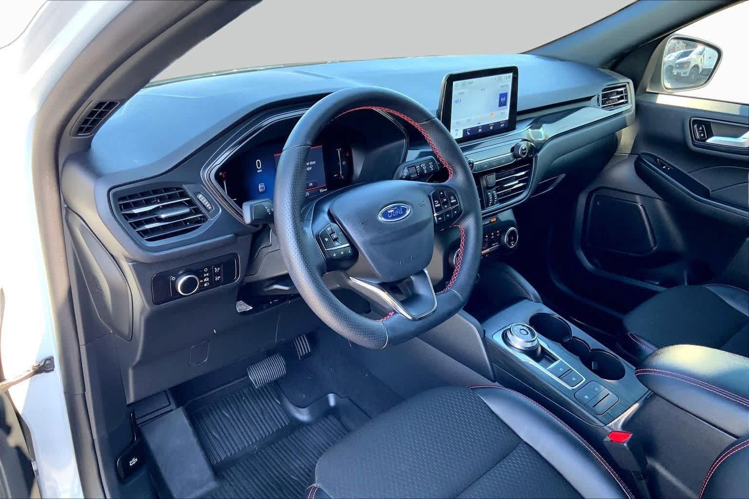 Used 2026 Ford Escape ST-Line FWD image 15