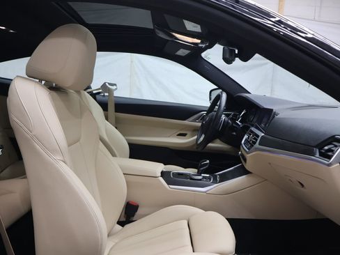 Used 2021 BMW 430i Coupe w/ Convenience Package RWD image 10