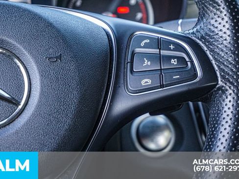 Used 2019 Mercedes-Benz GLC 300 image 29