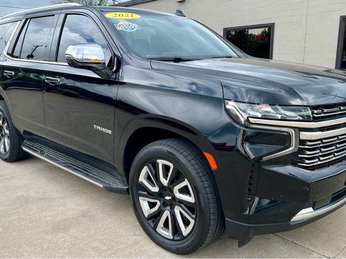 Used 2021 Chevrolet Tahoe Premier w/ Premium Package AWD/4WD image 1