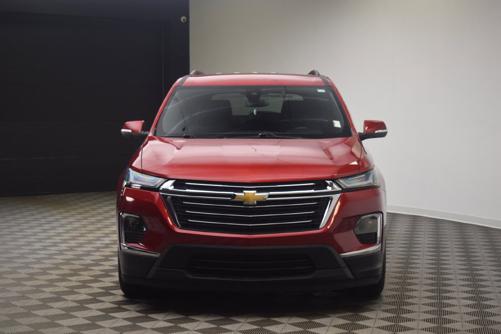 Used 2023 Chevrolet Traverse LT AWD/4WD image 17