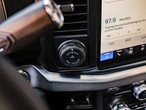 Used 2026 Ford F450 Platinum w/ FX4 Off-Road Package image 75