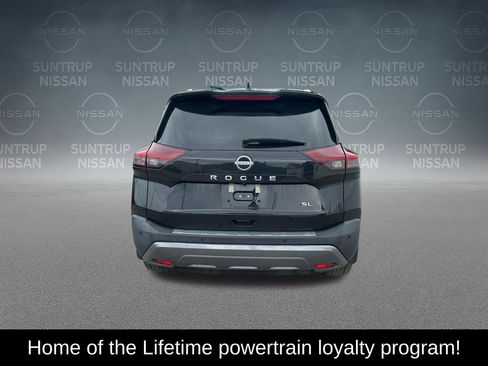 Used 2023 Nissan Rogue SL FWD image 4