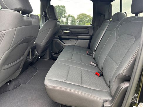 New 2026 RAM 1500 Express AWD/4WD image 14