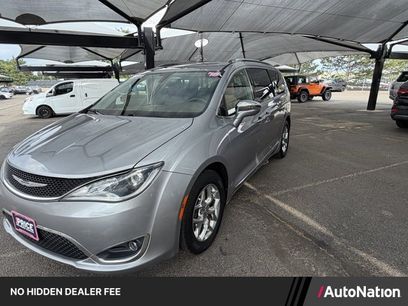 Used 2018 Chrysler Pacifica Limited