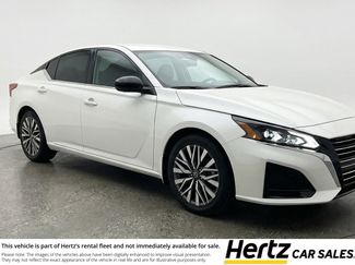 Used 2025 Nissan Altima 2.5 SV video 1