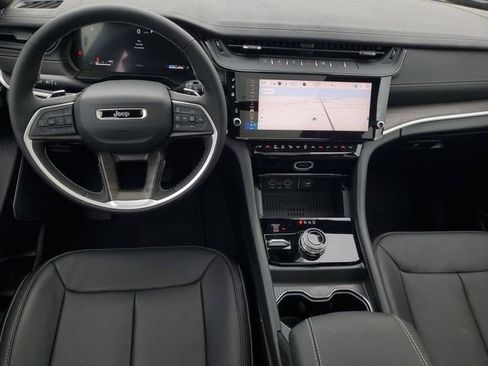 New 2026 Jeep Grand Cherokee Limited AWD/4WD image 13