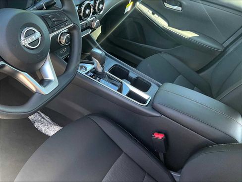New 2025 Nissan Sentra SV image 13