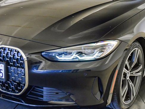 Certified 2023 BMW 430i Convertible w/ Premium Package image 9