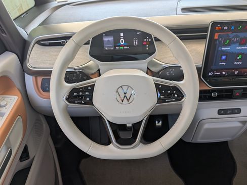 Used 2025 Volkswagen ID. Buzz 1st Edition AWD/4WD image 25